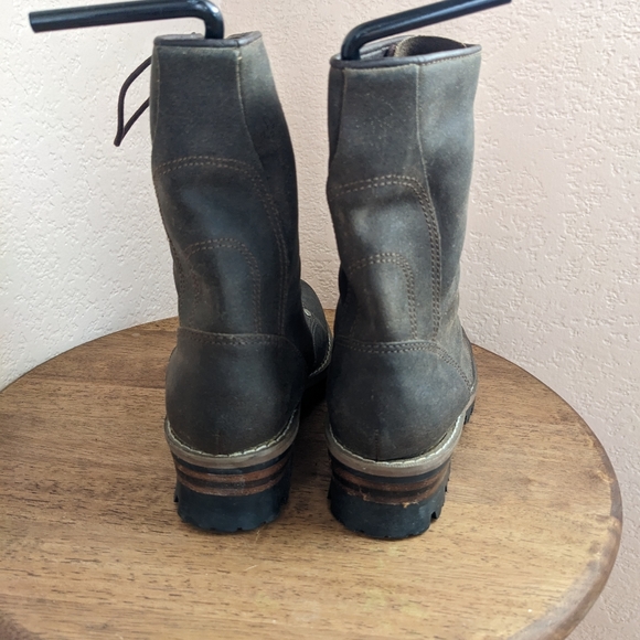 Subterrain size 6.5 brown boots. - Picture 3 of 4